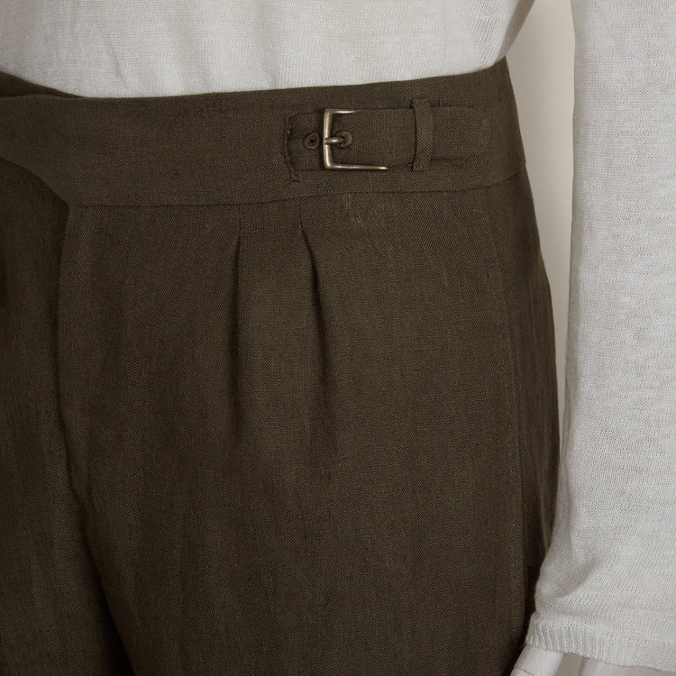 Irish Linen Gurkha Shorts in Khaki