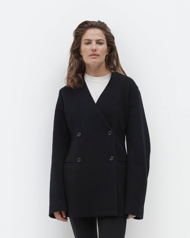 Short Scarf Coat in Black