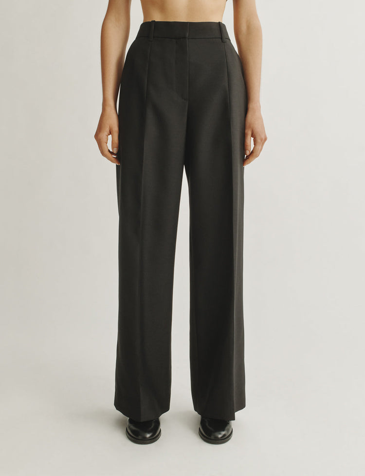 The Tailored Trousers in Wool Silk Suiting