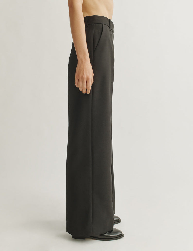 The Tailored Trousers in Wool Silk Suiting
