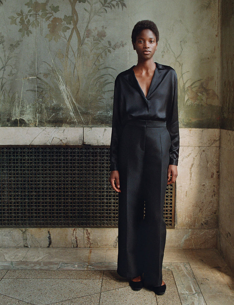 The Tailored Trousers in Wool Silk Suiting