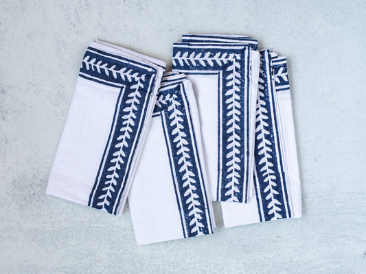 Dinner Napkins (Set of Four) in Vine Border, Navy