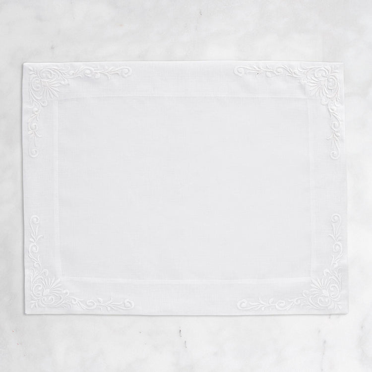 İznik Tile Flower Embroidered Placemat in White