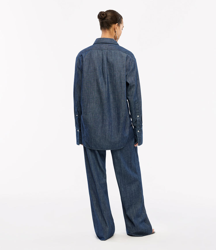 Chambray Shirt in Dark Blue