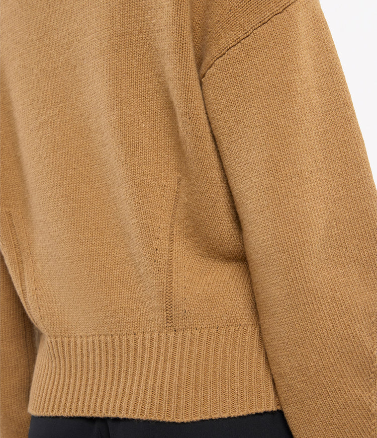 Cashmere Knit Sweatshirt in Camel