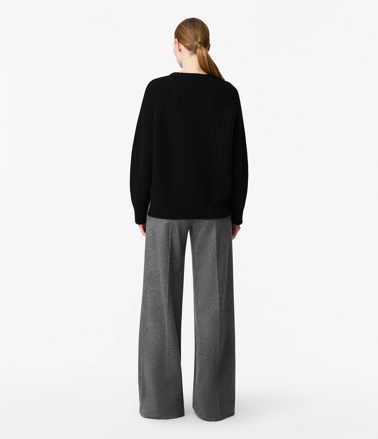 Cashmere Oversized Crew in Black