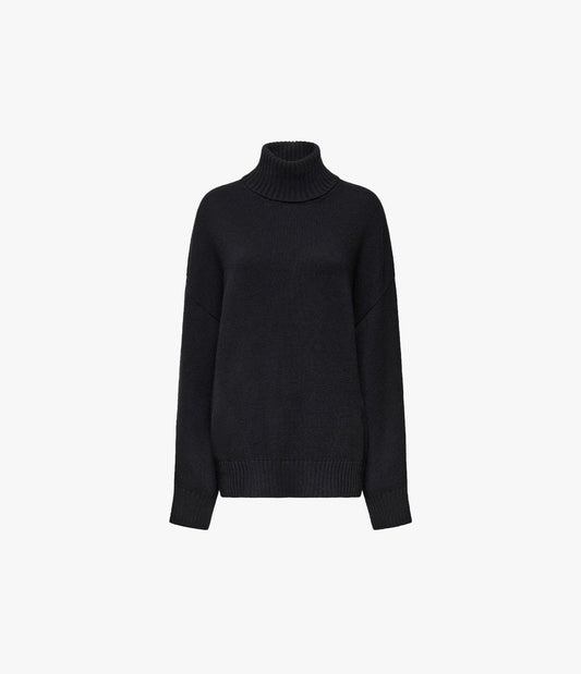 Cashmere Oversized Turtleneck in Black