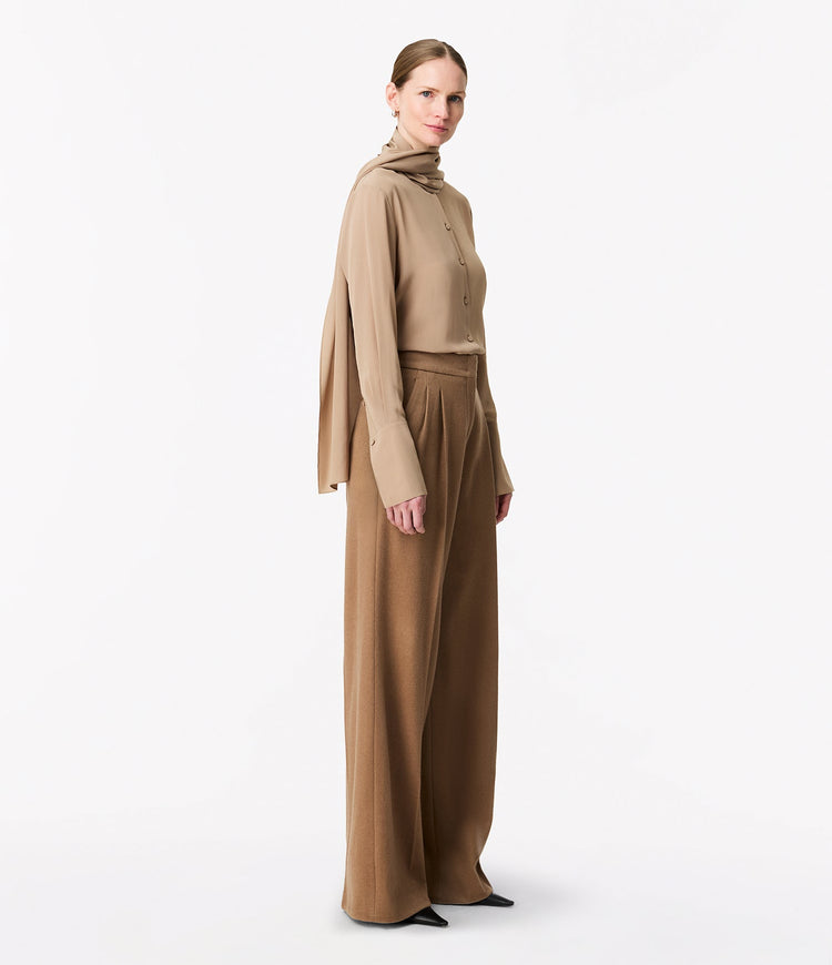 Cashmere Pleated Trouser in Camel