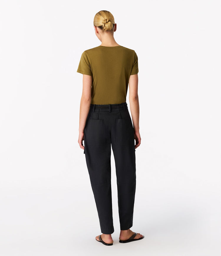 Curved Cargo Pant in Black