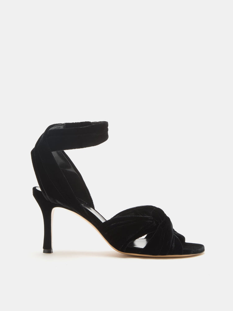 Antonia Pump in Black Velvet