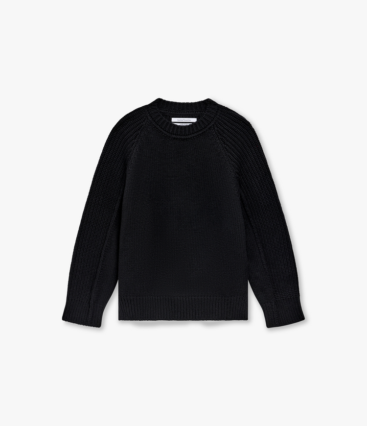 Cashmere Oversized Crew in Black