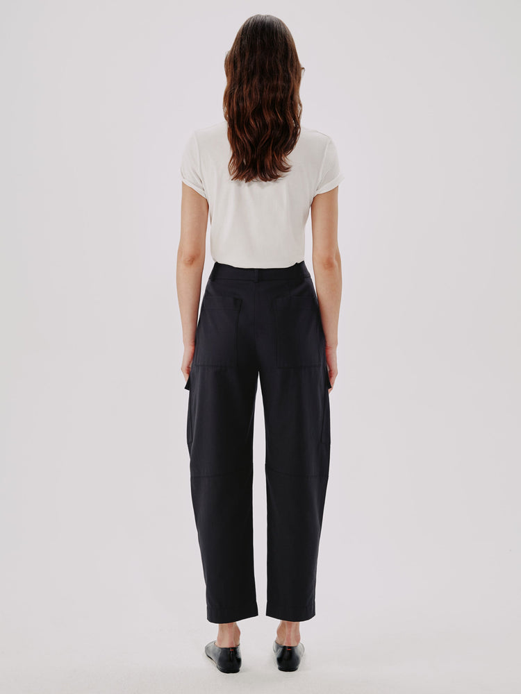 Curved Cargo Pant