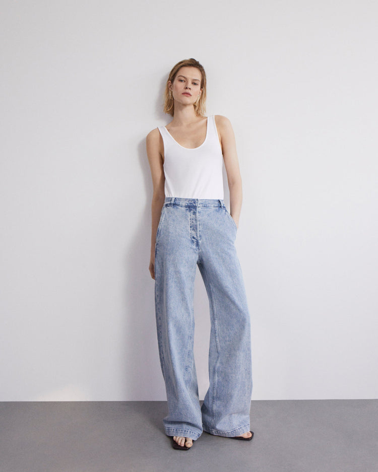 Boyfriend Denim Pant in Light Blue Wash