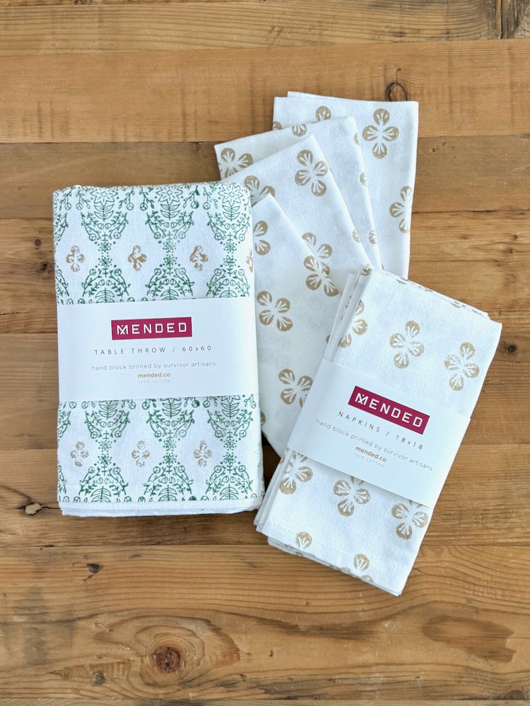 Vara Holiday Tablescape: Table Throw + Dinner Napkins Set