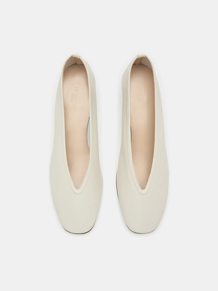 Luna Pump in Ecru Leather