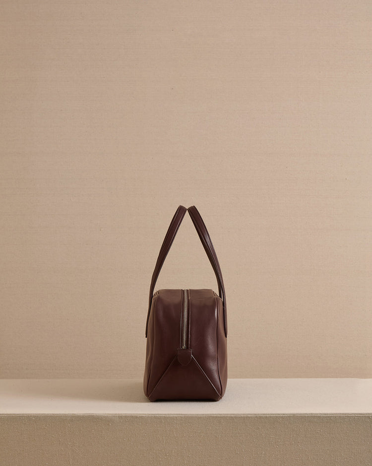 Archer 32 in Supple Soft Chocolate