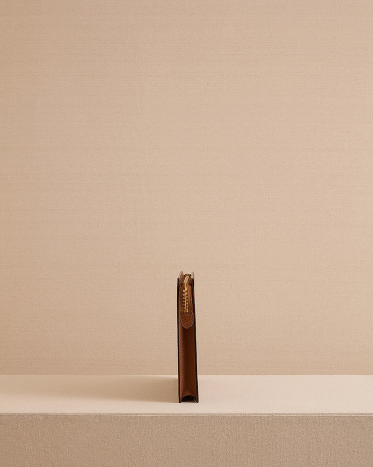 Harry 24 in Acorn Tumbled Grain