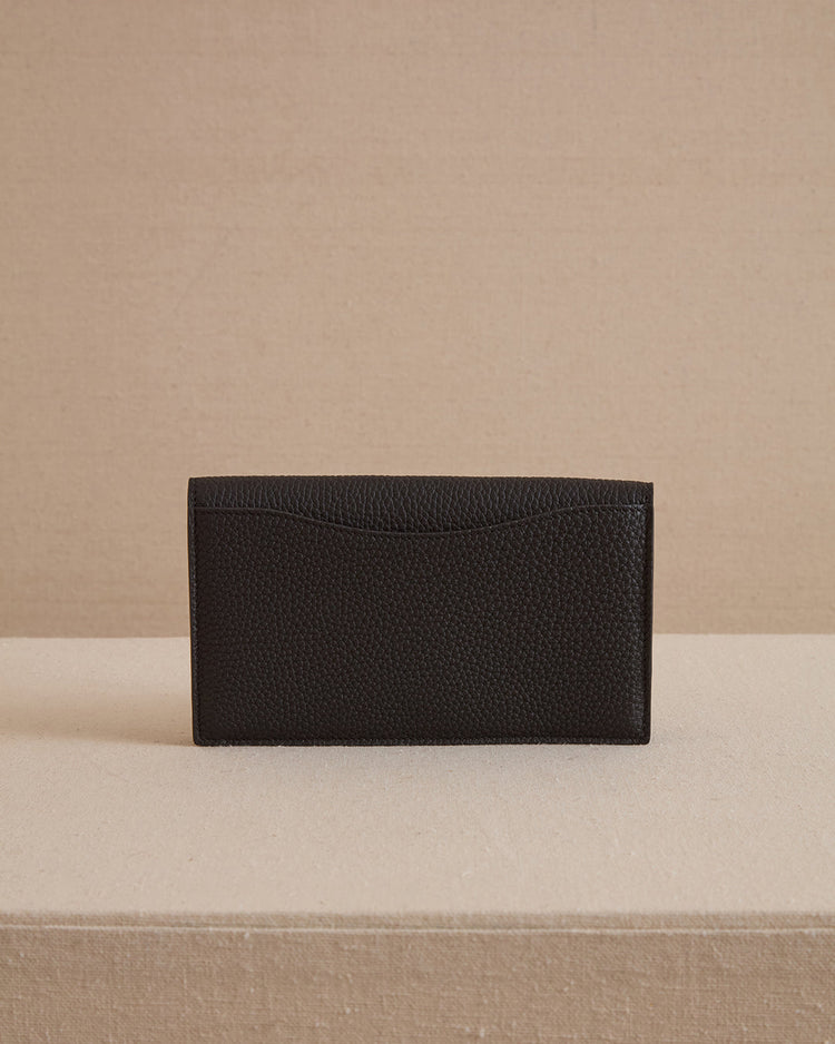 Skip 18 in Black Tumbled Grain