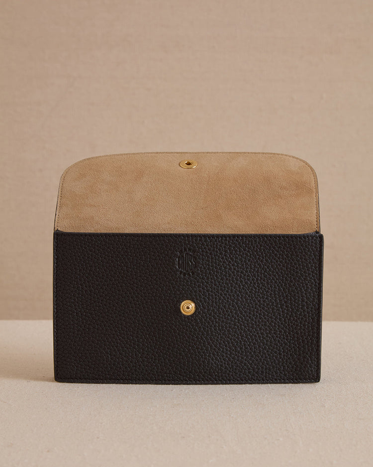 Skip 18 in Black Tumbled Grain