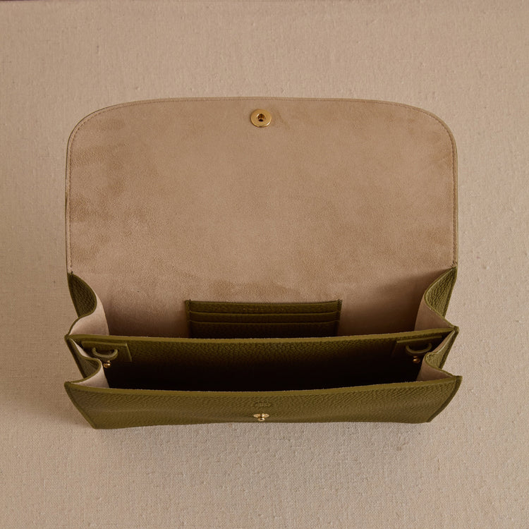 Skip Pouch in Tumbled Grain Green