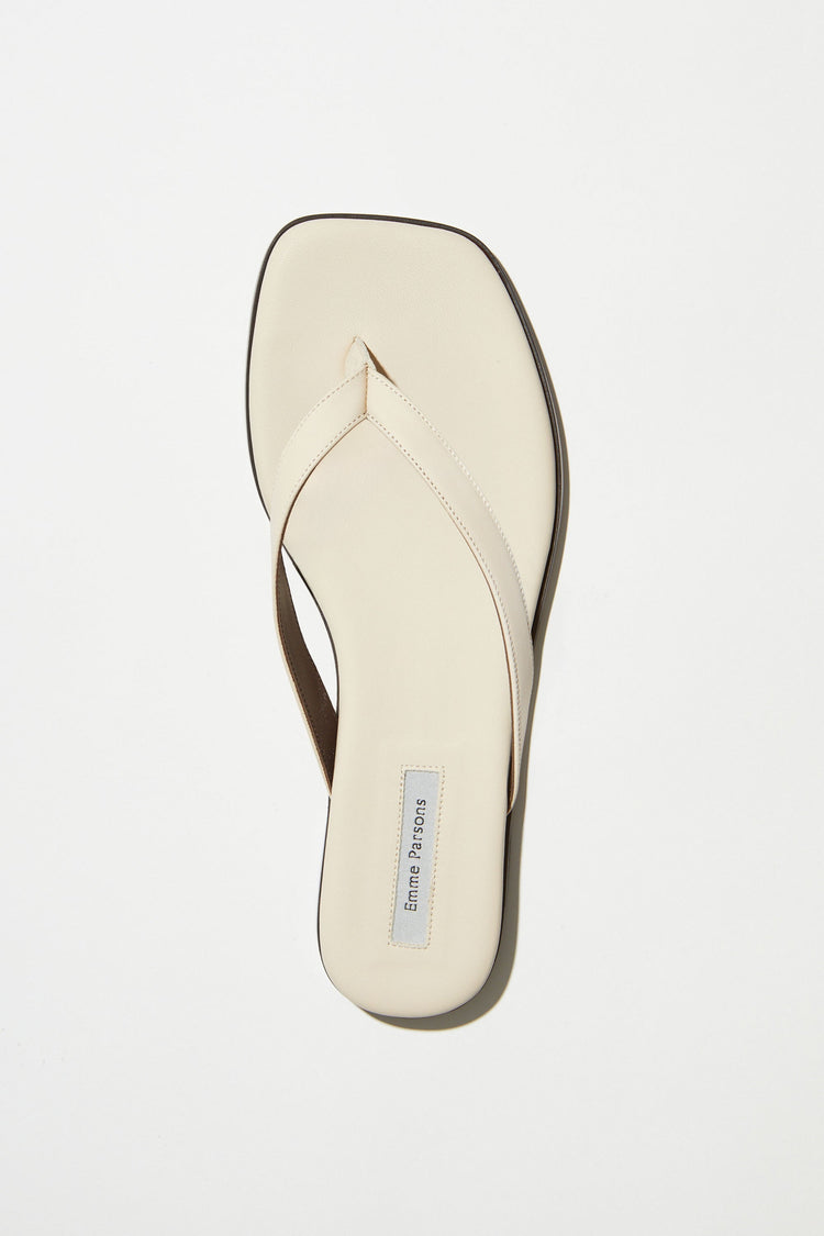 Meta Sandal in Ivory Plongé Nappa