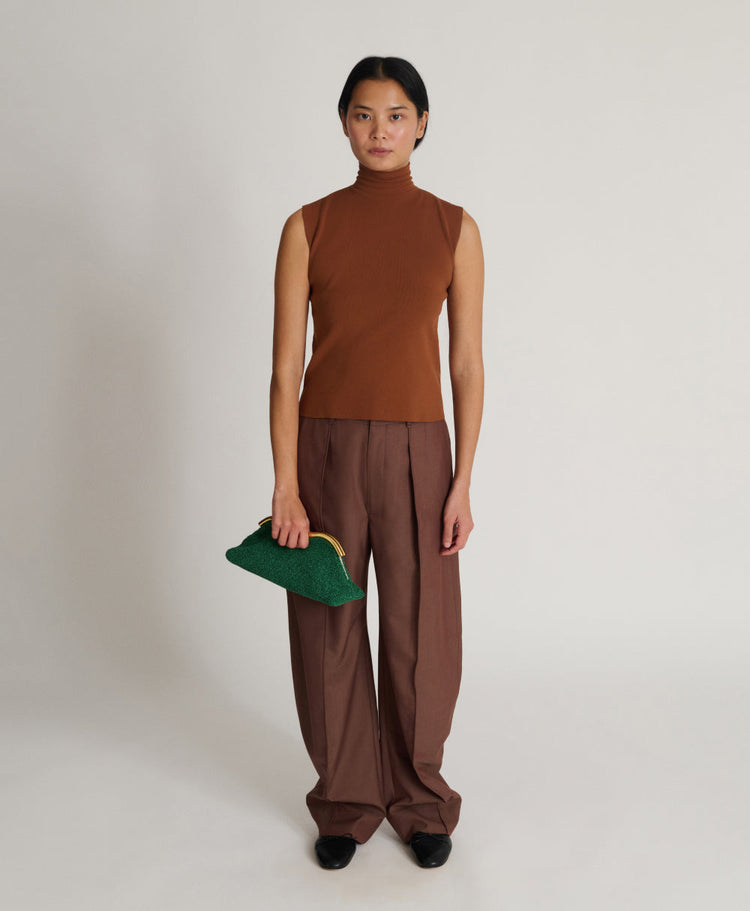Baci Clutch - Leaf Textured Raffia