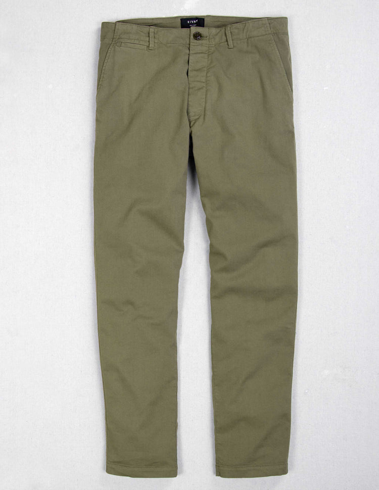 Series Chino in Olive Fatigue
