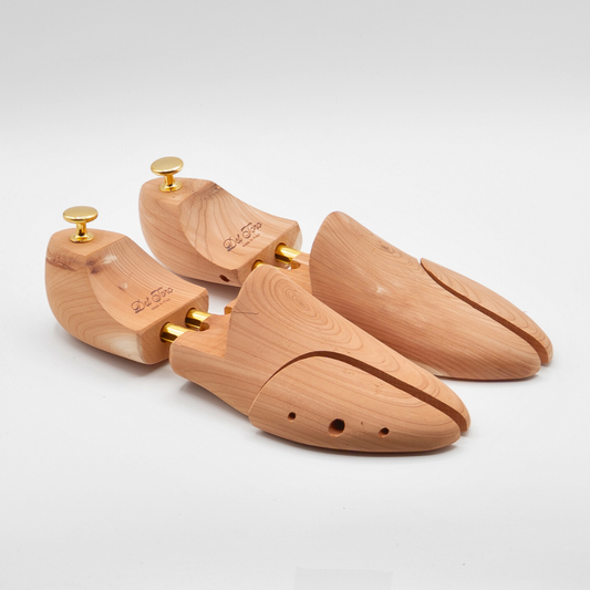 Adjustable Cedar Shoe Tree