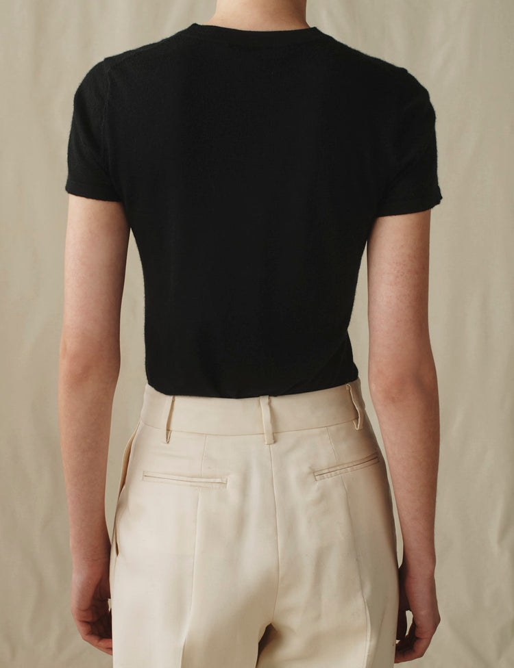 The T-Shirt in Cashmere and Silk in Black