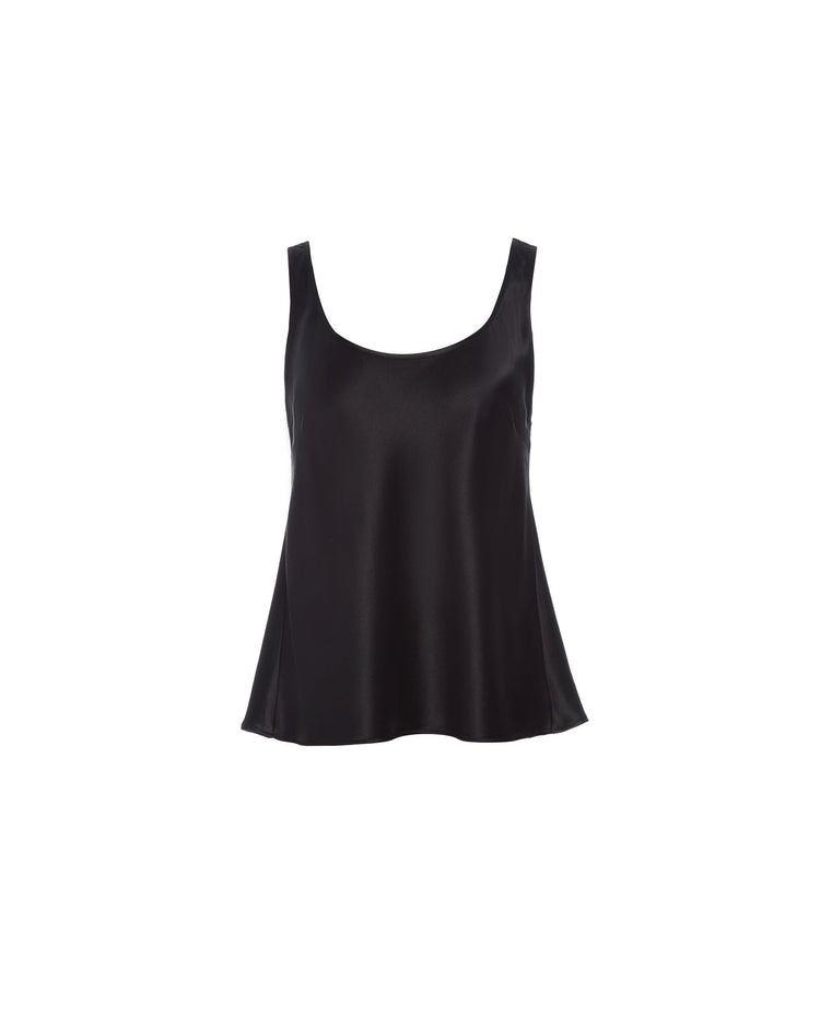 Karen Tank in Noir