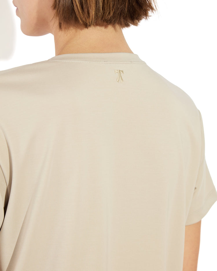 Michelle Tee in Cloud