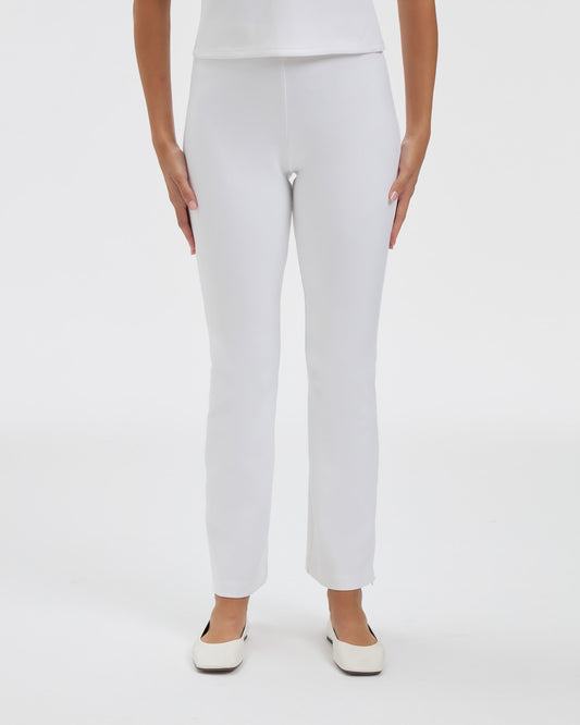 Sarah Pant in Blanc