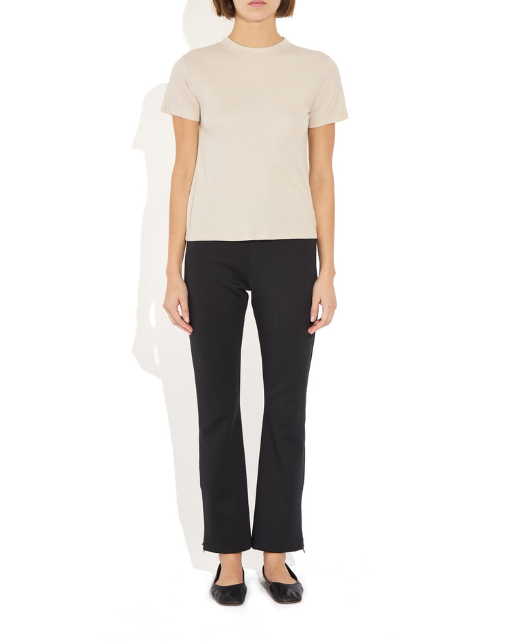 Willa Tee in Cloud