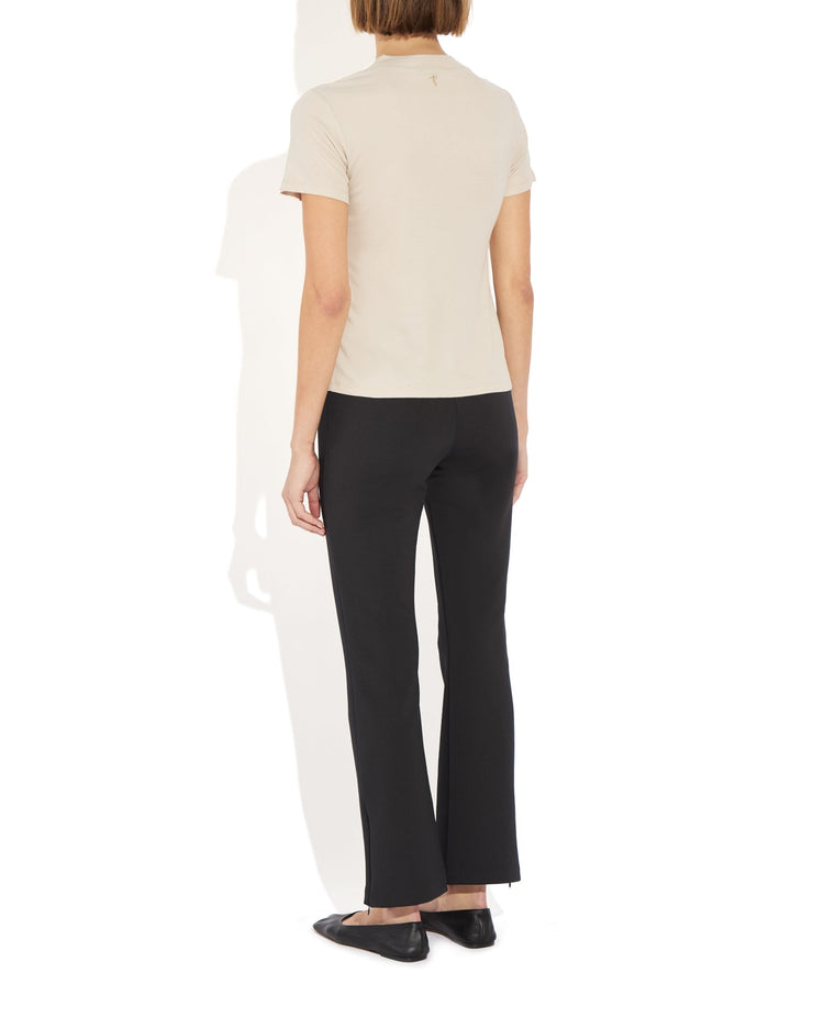 Willa Tee in Cloud