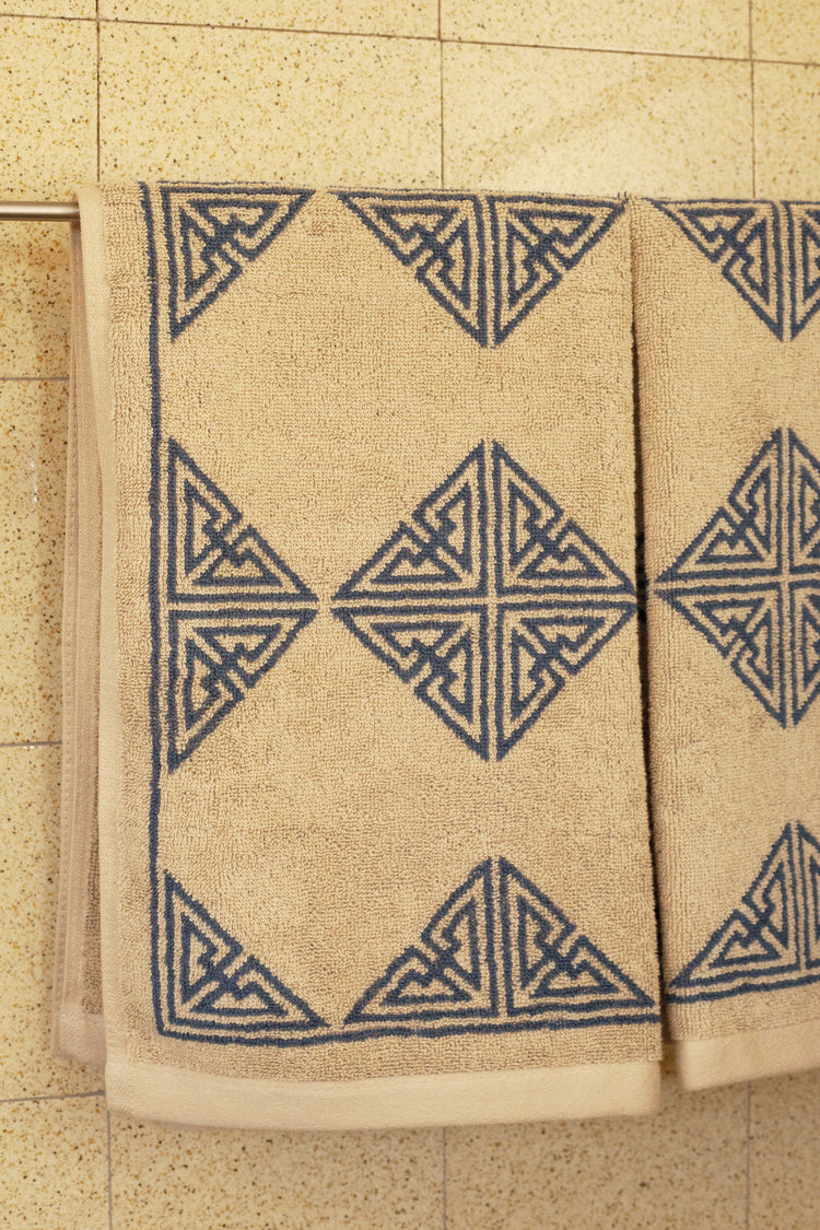 Agnes Hand Towel