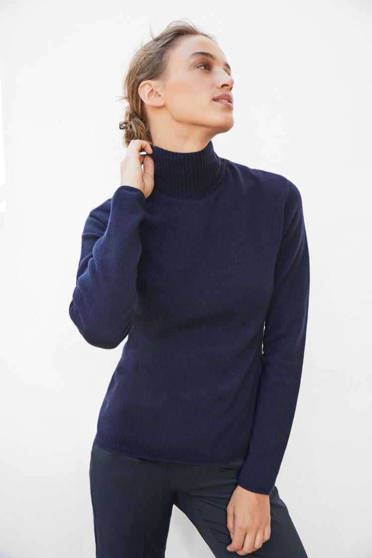 The Women’s Alice Cashmere Turtleneck Sweater