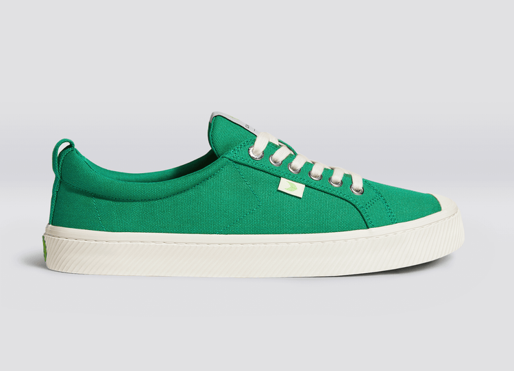 Women’s Oca Low-Top Green Canvas Sneaker
